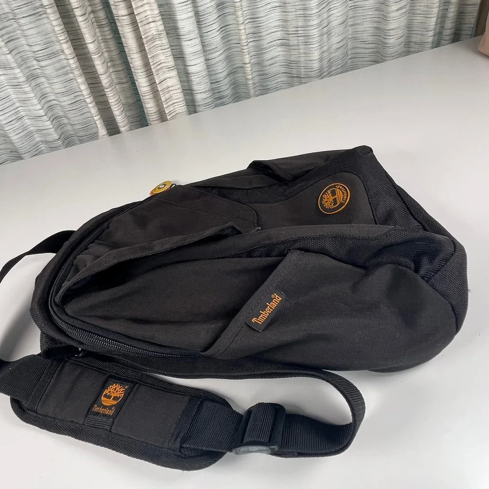 Timberland Messenger Bag Black Medium Ripstop Crossbody H 14 x W 10 x D 3 in